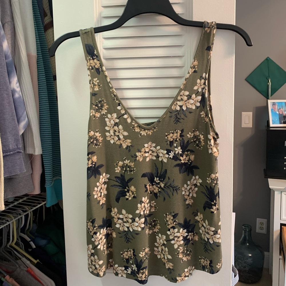 American Eagle Green Tank Top